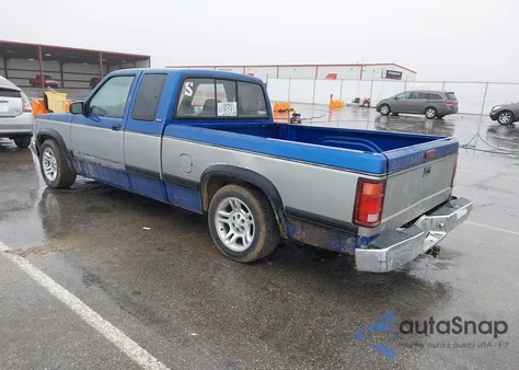 1994 Dodge Dakota z USA, uszkodzony, nr VIN 1B7GL23X6RS642752